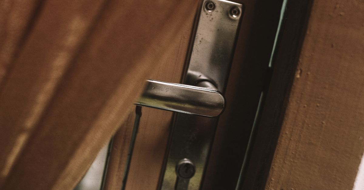 door security hardware — Hopewell Junction Locksmith